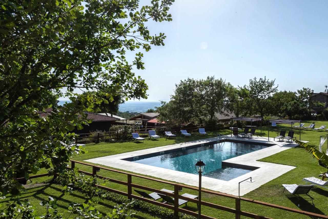 Suite Pool View